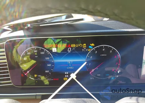 2025 Mercedes-Benz Gls 450 4Matic z USA, uszkodzony, nr VIN 4JGFF5KE5SB407300